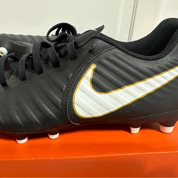 Nike Tiempo Rio IV FG Football Soccer Cleats (5Y) - Picture 3 of 10